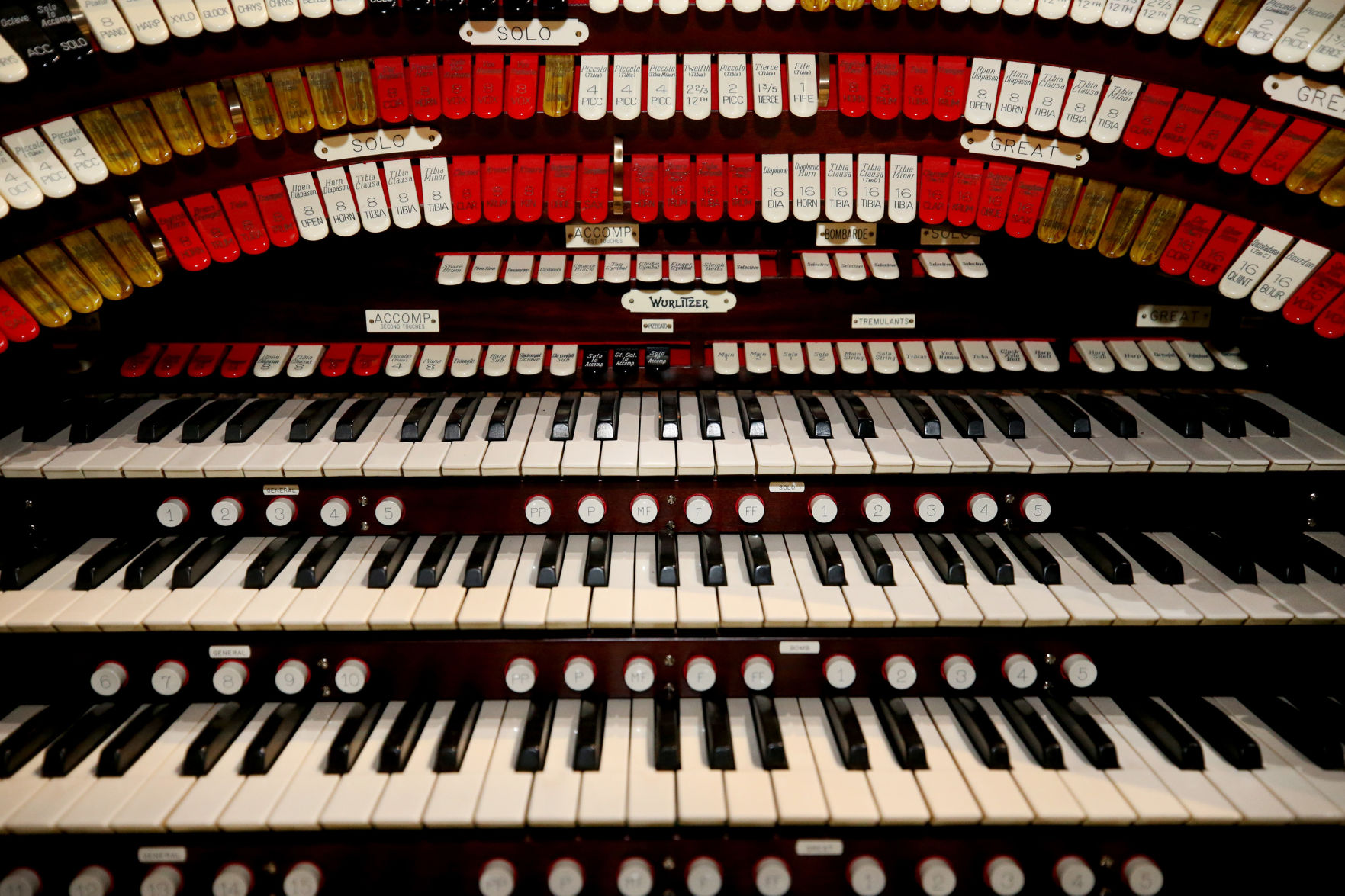 The Mighty Wurlitzer Organ